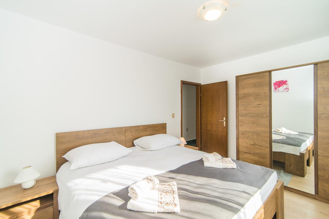 Apartments Dino 포레치 외부 사진