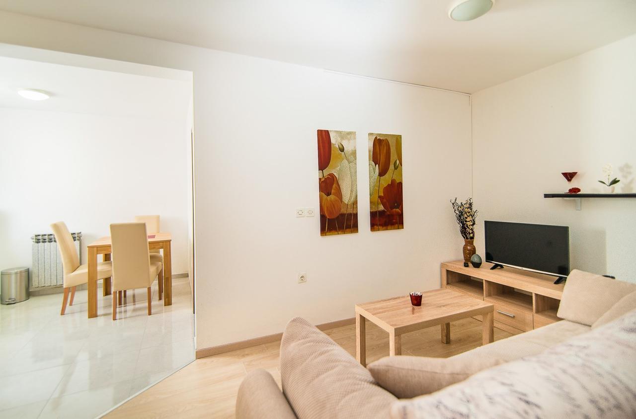 Apartments Dino 포레치 외부 사진